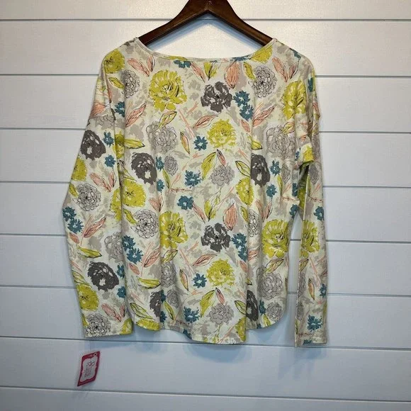 NEW Ricrac & Ruffles Mom Top MEDIUM Floral Print Long Sleeve Top Adult Size Tee - Picture 4 of 6